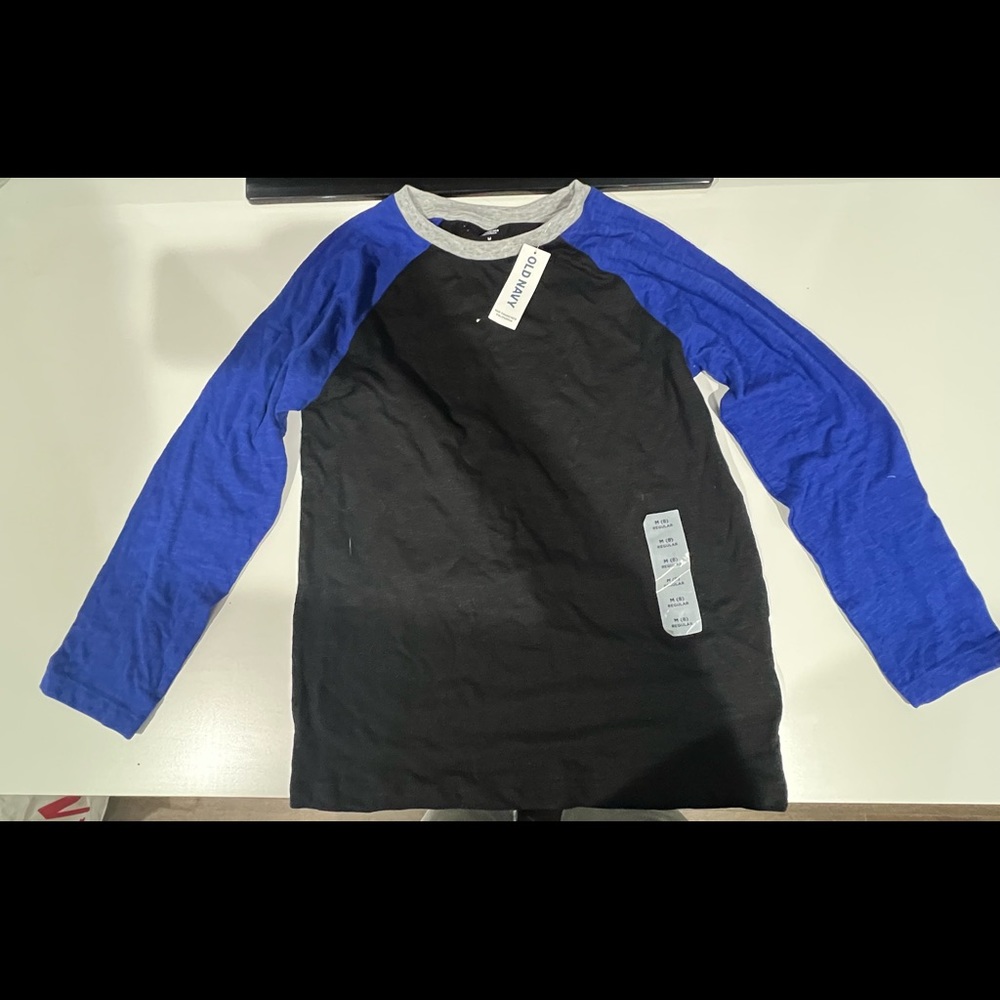 Old Navy Size:M (boys)